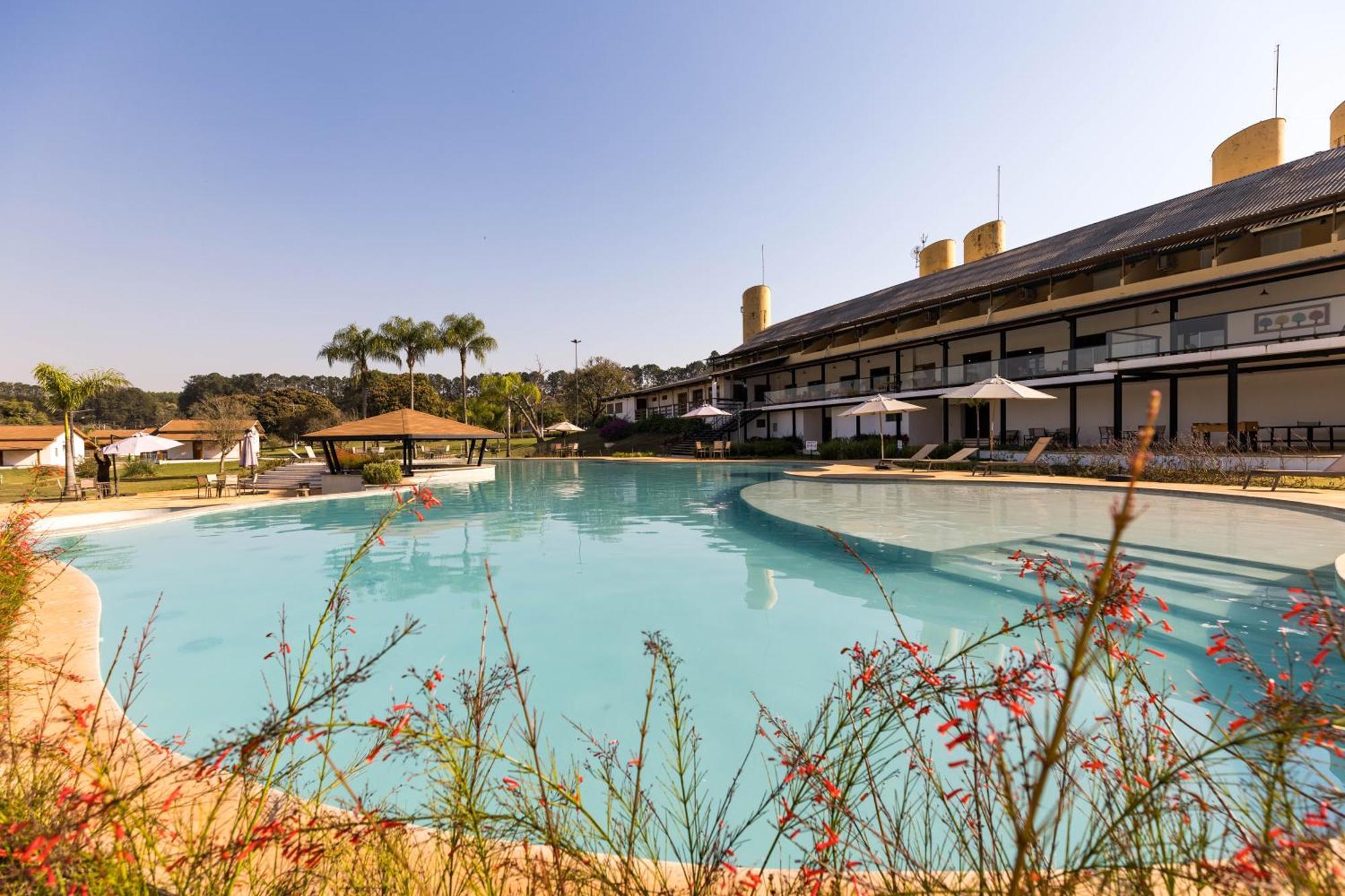 Vale Das Aguas Fazenda Resort Águas de Santa Barbara Kültér fotó